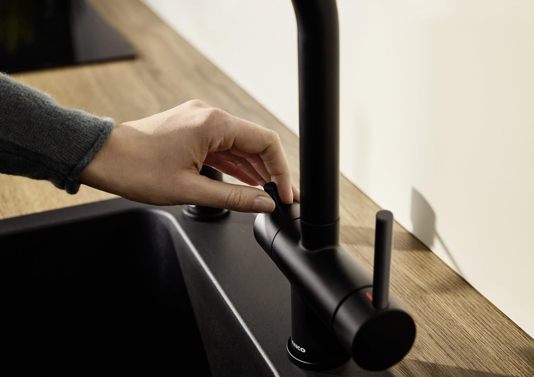 Смеситель Бланко FONTAS II SILGRANIT белый 525141 фото 5 Смеситель Blanco FONTAS II SILGRANIT белый 525141 фото 5